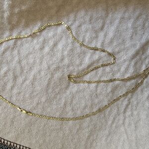 Elegant Gold Chain Necklace
